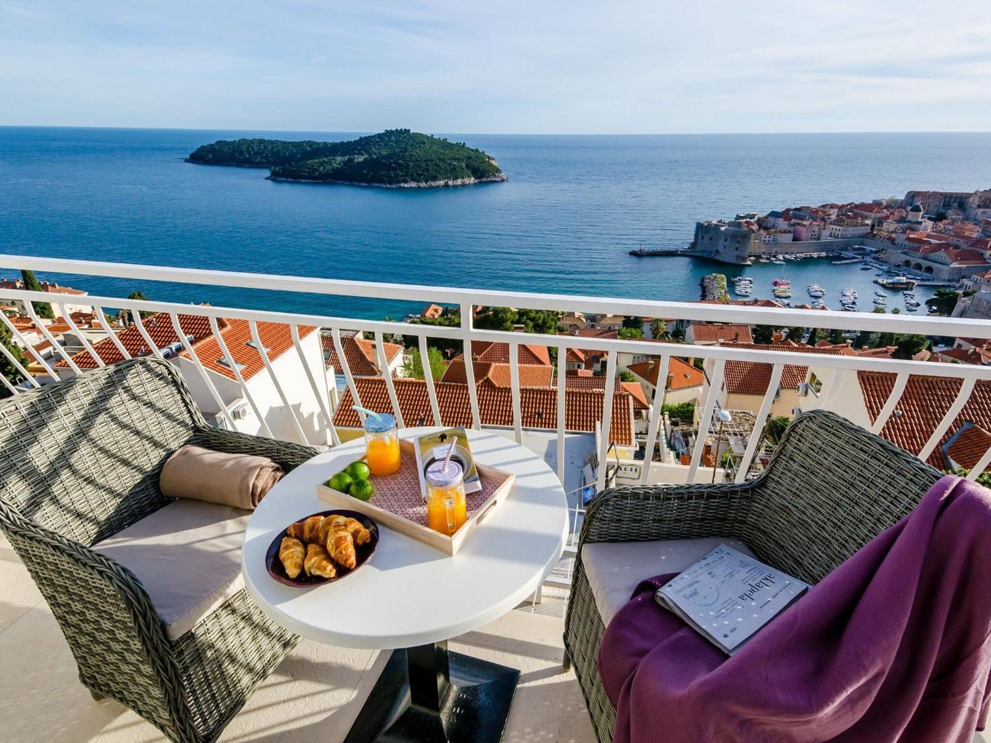 Ploce Apartments-One-Bedroom Apartment With Terrace And Sea View Dubrovnik Exterior photo